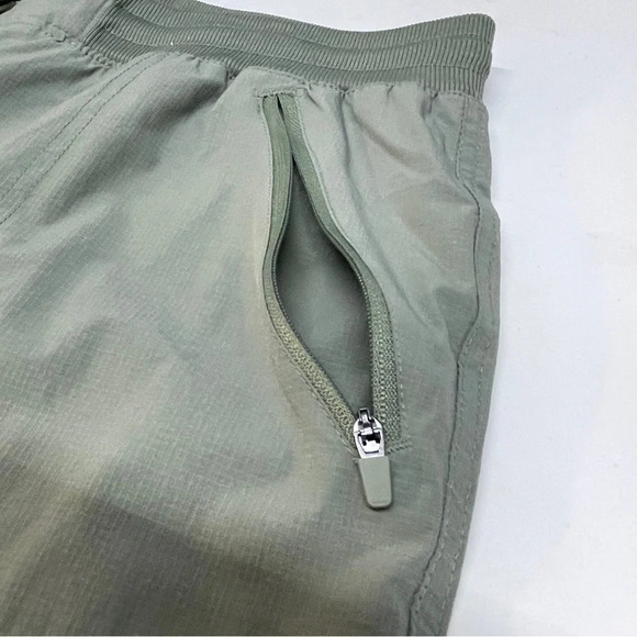 Explorer Womens Capri
Mountain Warehouse size 14 - Picture 8 of 14